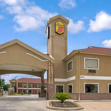 Super 8 By Wyndham Houston/Brookhollow Nw